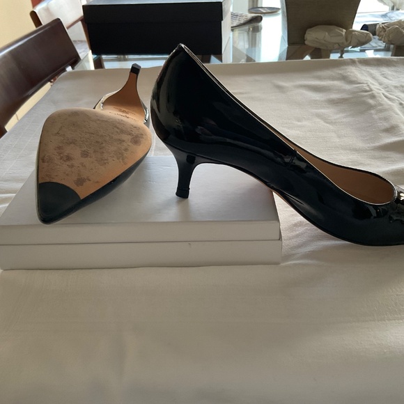 Patent LEATHER pumps. - Picture 2 of 6